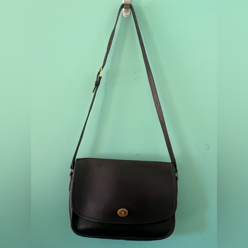 Vintage Coach City Bag 9790 Black Leather Crossbody Purse Made In USA.